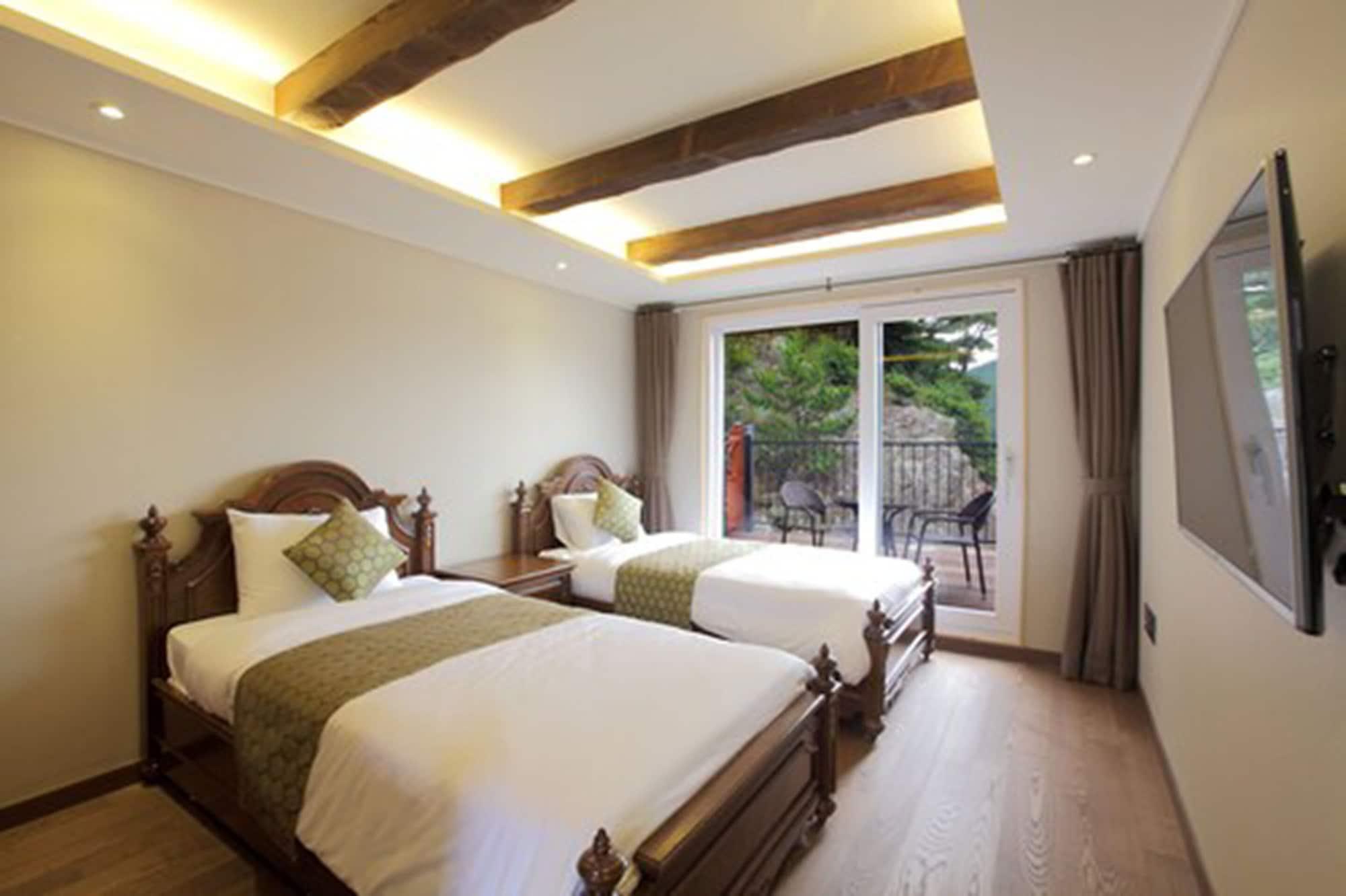 Hansan Marina Hotel & Resort Тхонъён Экстерьер фото